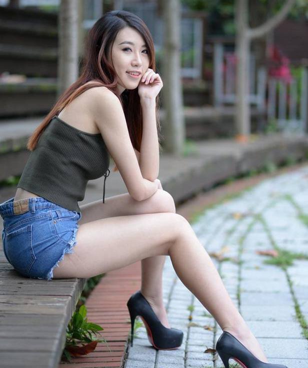 午夜裸足影像高清未删减